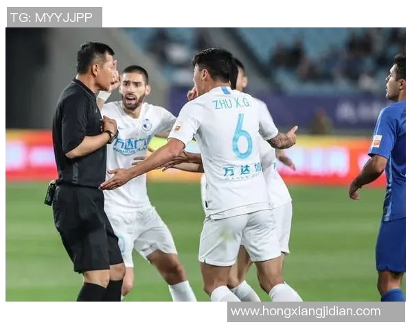 国米大胜里昂引发争议判罚全场沸腾西甲赛场惊现冷门瞬间